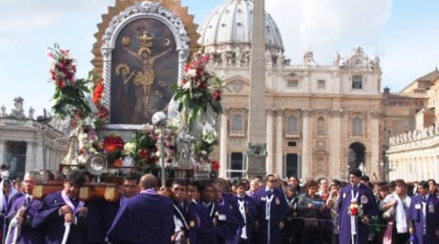 La comunidad peruana de Roma celebra al “Señor de los Milagros”