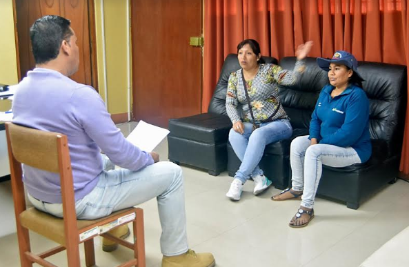  Subregión Pacífico atiende pedido de padres  de familia y declara en emergencia colegio José Gálvez  