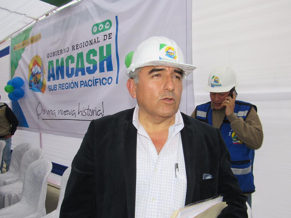 Subregión Pacífico alista ejecutar obras paralizadas de colegios Belaunde y Garcilaso de Chimbote