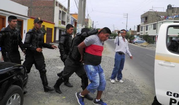  Sujeto con impedimento de salida del país fue detenido por tocamientos indebidos