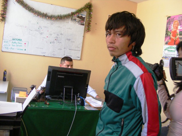 Policía detuvo a sujeto golpeó brutalmente a su abuelo de 78 años en Chimbote