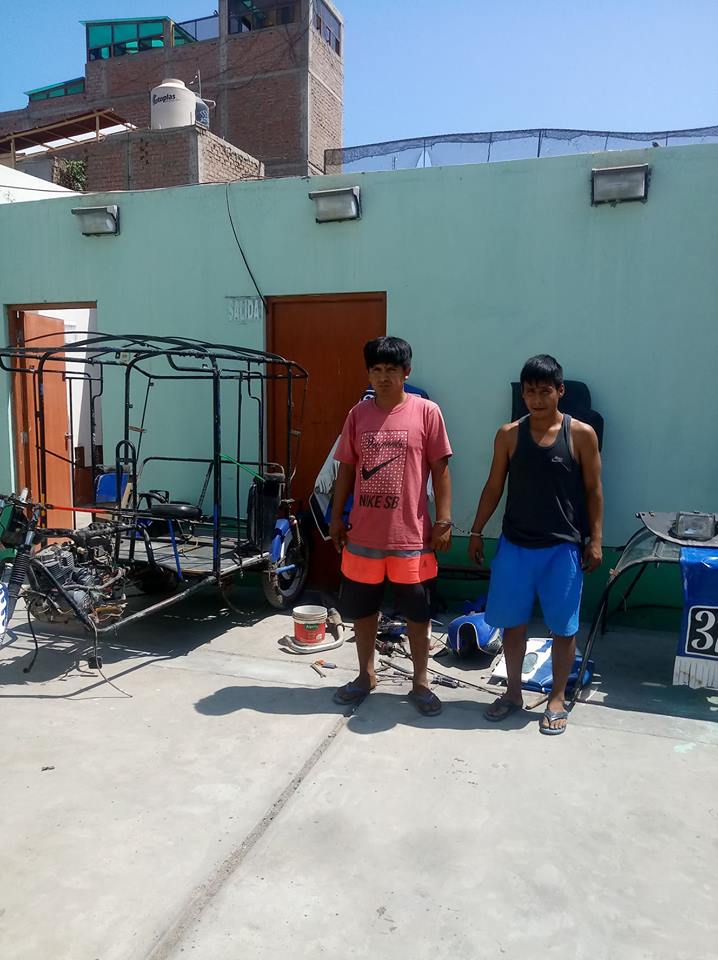 Santa: Detienen a dos sujetos por desmantelar una trimoto que había sido robada
