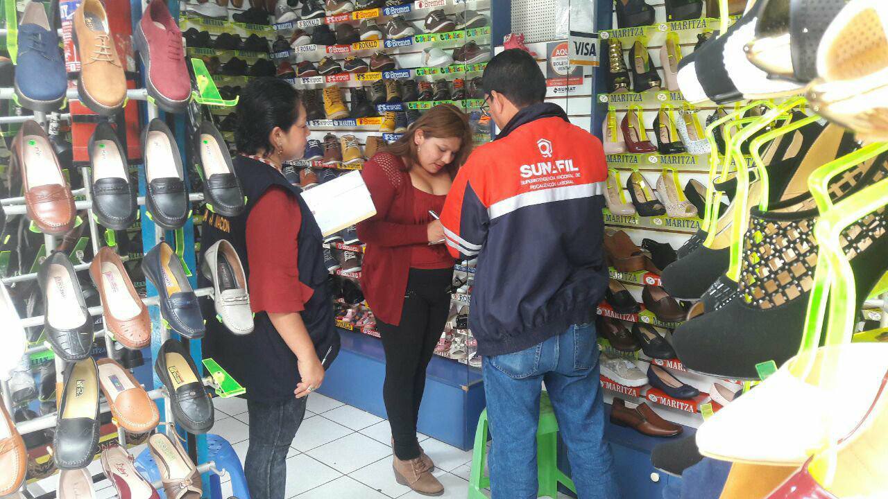 Intervienen locales comerciales para evitar el trabajo infantil en Chimbote