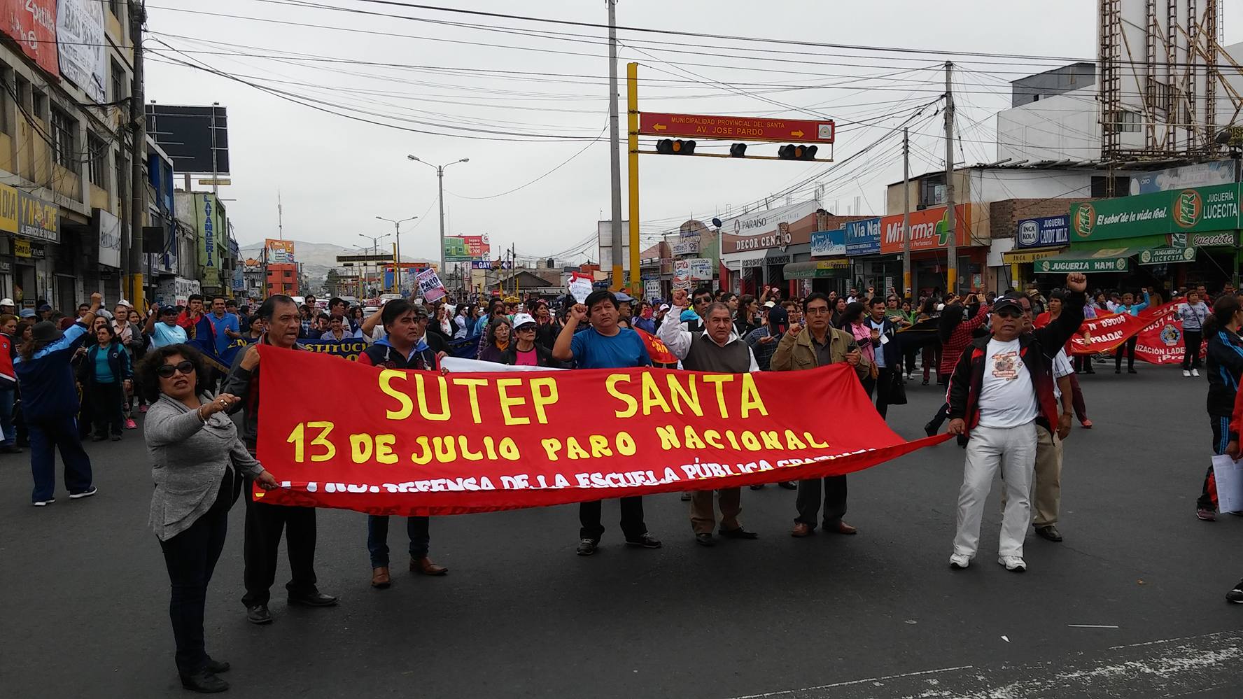 En 70 por ciento se acata paro de docentes en la provincia del Santa