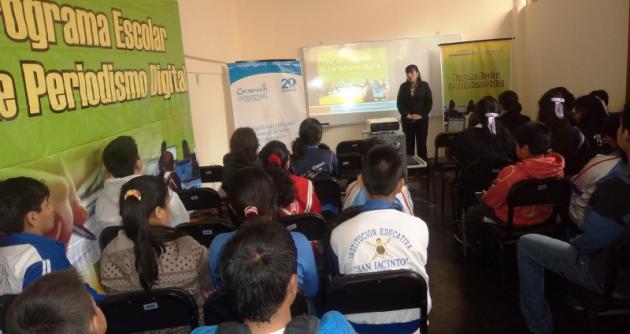 Periodistas escolares de Chimbotenlinea participaron de primer Taller de Fotografía