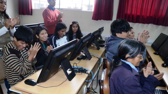 Municipio auspicia taller de informática para personas con discapacidad visual