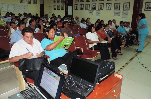 Comités de alimentación escolar de Qali Warma Ancash 2 reciben capacitación