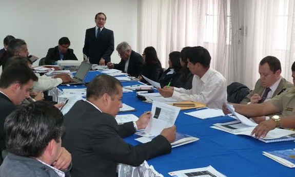 Perú carece de un plan de seguridad vial, concluyen en reunión del Ampe