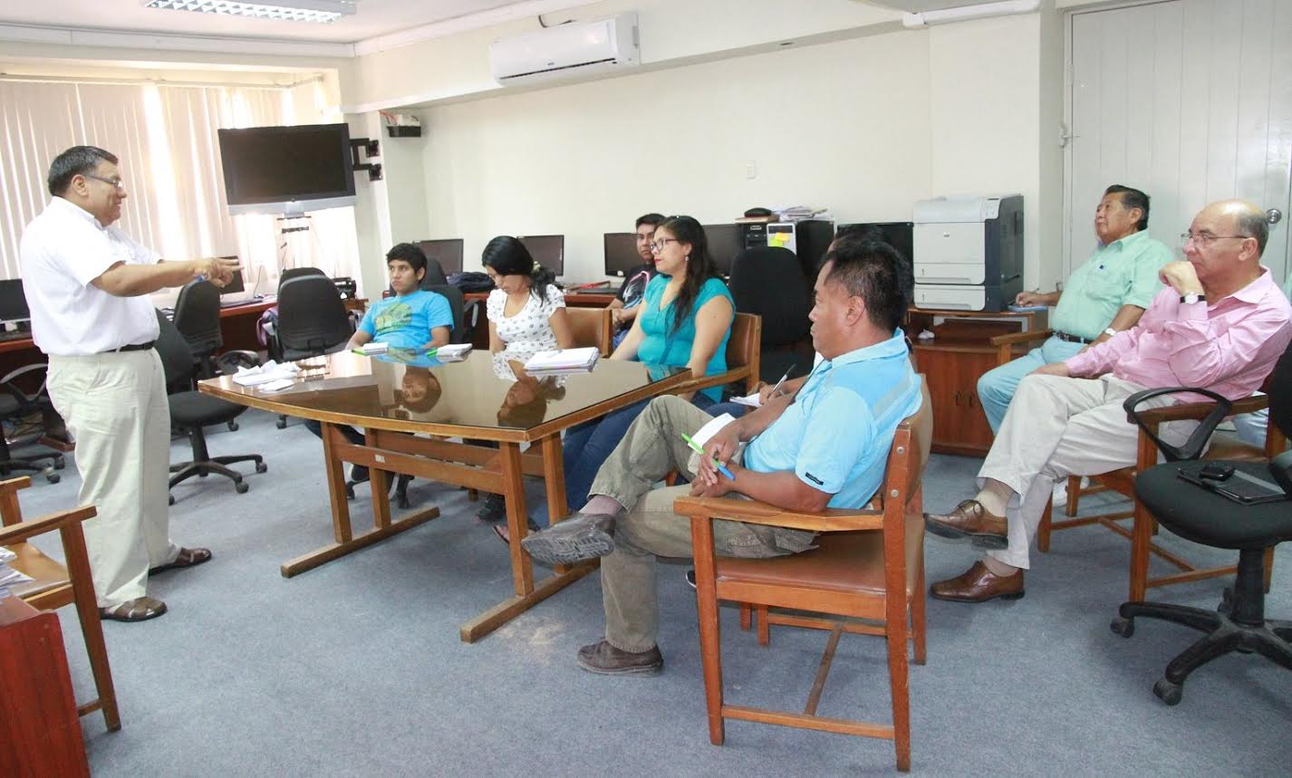 Urge enseñar a redactar a profesores y escolares, afirma Jesús Raymundo