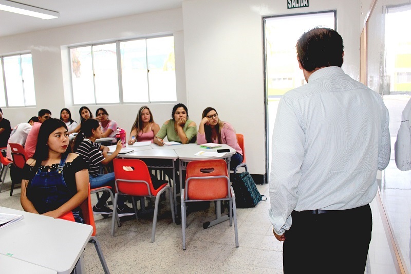 UTP ofrece talleres de metodología de enseñanza para docencia universitaria
