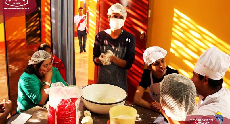Jóvenes con habilidades diferentes de Chimbote participaron en talleres productivos