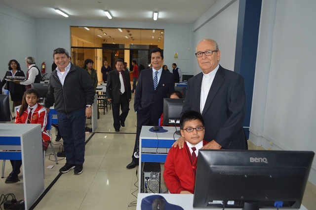 Inauguran telecentro en Centro Cultural de Chimbote para beneficio de escolares y mujeres emprendedoras