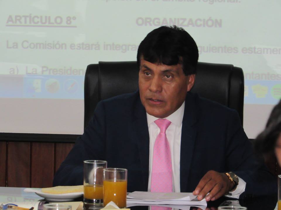Huaraz: Fiscalía obtiene documentación e información en equipos de oficinas de Enrique Vargas