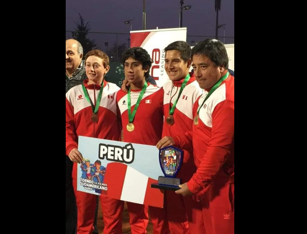 Joven chimbotano integra equipo peruano que logró medalla de bronce en Sudamericano de Tenis