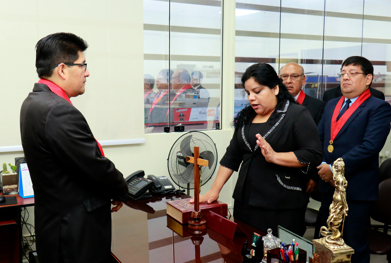 Trabajadora de la Corte del Santa juramentó como jueza supernumeraria del Módulo Laboral