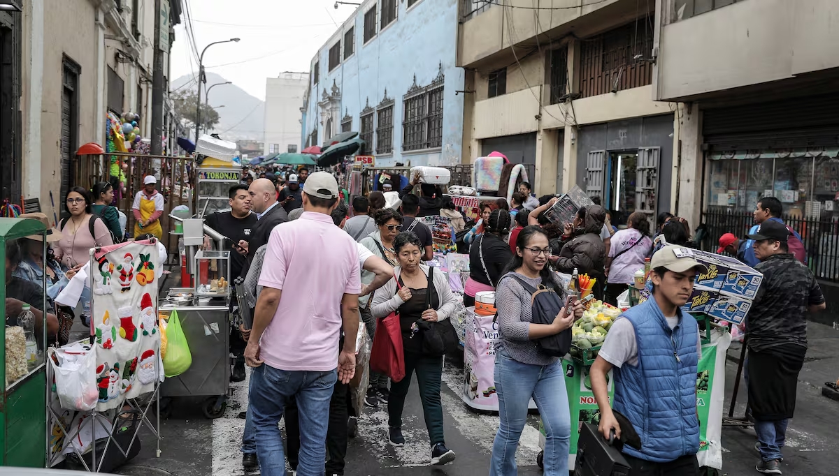 Ministro de Trabajo anuncia registro de trabajadores informales para impulsar la formalización