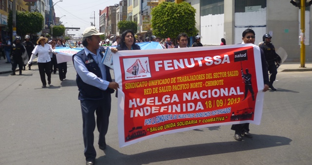  Trabajadores de la Red de Salud Norte marcharon para ser incluidos en reforma de Salud