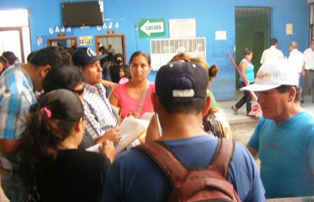 Trabajadores impagos de municipio de Nuevo Chimbote recibirán sueldos en abril