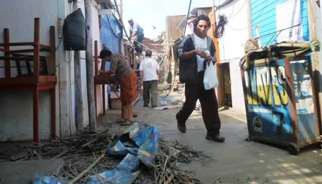 Comerciantes realizan campaña de limpieza en el mercado Nuevo Progreso