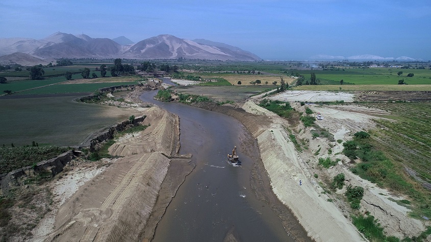 Aseguran reconstrucción del agro en provincias del Santa y Huarmey con 12 obras de descolmatación