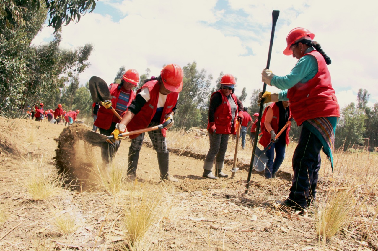 Ministerio de Trabajo generará cerca de 12 mil empleos temporales este año