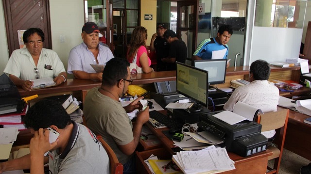 Choferes de movilidades escolares que no cuenten con permiso serán multados con 4,200 soles en Chimbote