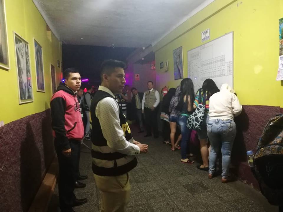 Chimbote: intervienen a ocho mujeres extranjeras en el prostíbulo de “Tres Cabezas”