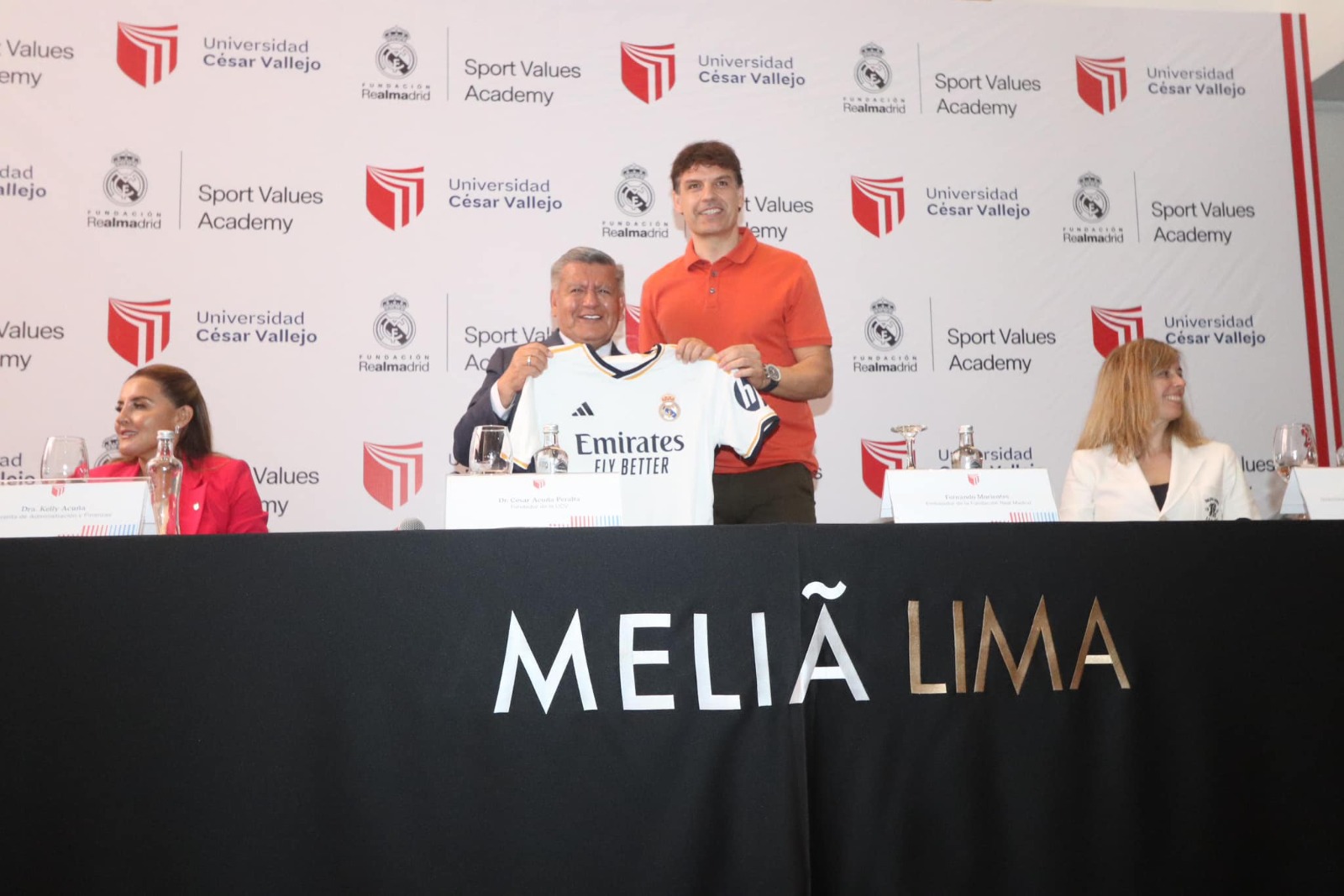 Fernando Morientes, embajador de la Fundación Real Madrid y UCV: “Nos convertimos en familia desde hoy”  