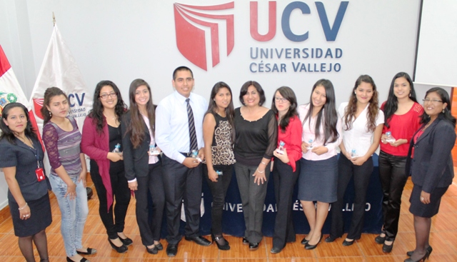 UCV Chimbote premió proyectos de investigación de estudiantes de psicología