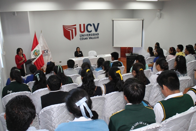 Se inició Escuela de Líderes 2015 en la UCV-Chimbote