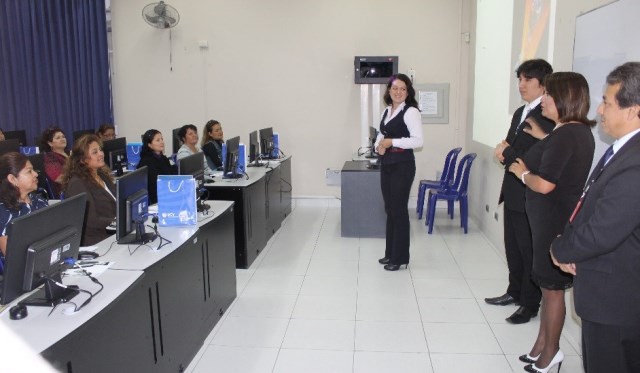 UCV Chimbote: Programa Familia Emprendedora ofrece talleres productivos