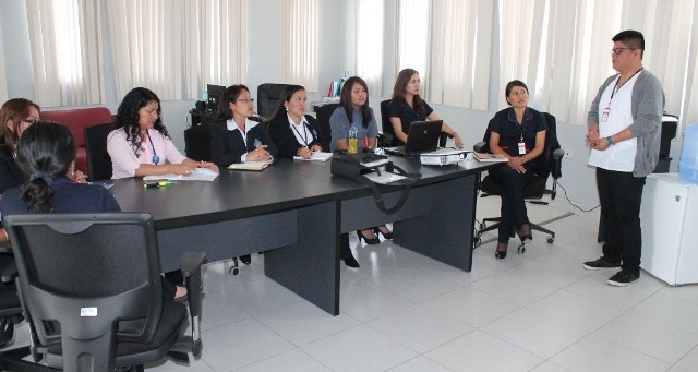 Labor de prevención de drogas realizan con personal de la UCV Chimbote