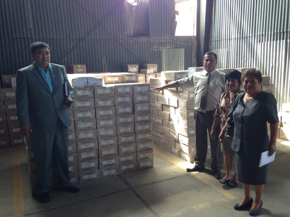 Chimbote: Ugel Santa entregará libros y material de limpieza en los colegios