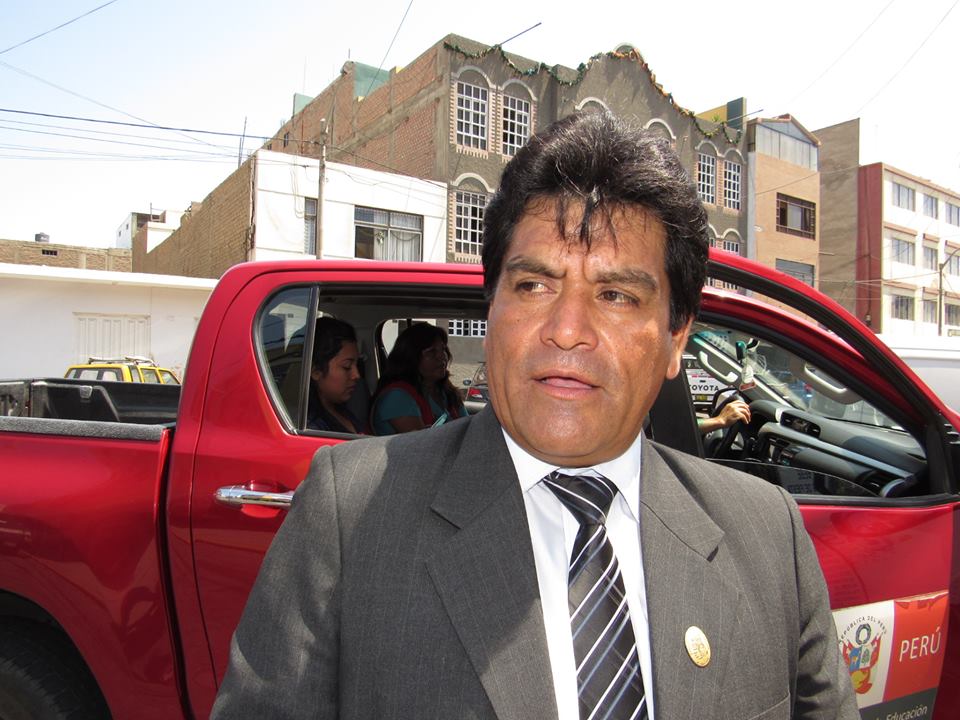 Chimbote: en dos días directores que fueron jalados serán reincorporados en sus cargos 