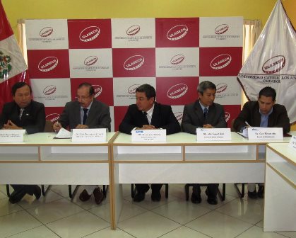 Caja Municipal del Santa y Uladech Católica firmaron convenio