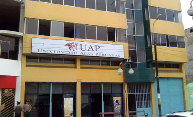 UAP y Dirección de Comercio y Turismo se unen a favor de la artesanía santeña