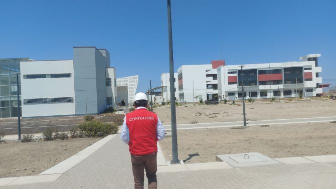 Retraso en obra de energía eléctrica afecta a alumnos de Universidad Nacional del Santa