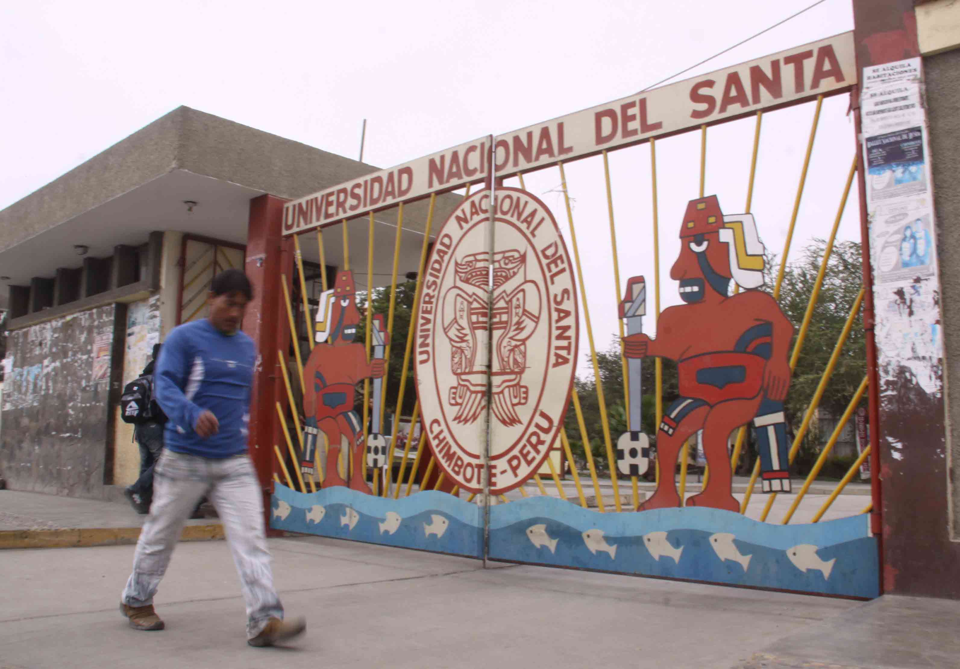 Universitarios ancashinos postulan a concurso Beca 18 Excelencia Francia 2015