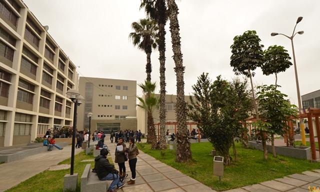 Universidad San Marcos acredita su primera carrera profesional