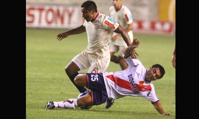 Gálvez no pudo ante Universitario y perdió 3-1