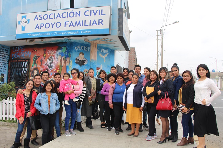 Universitarios de UCV capacitan a microempresarios chimbotanos