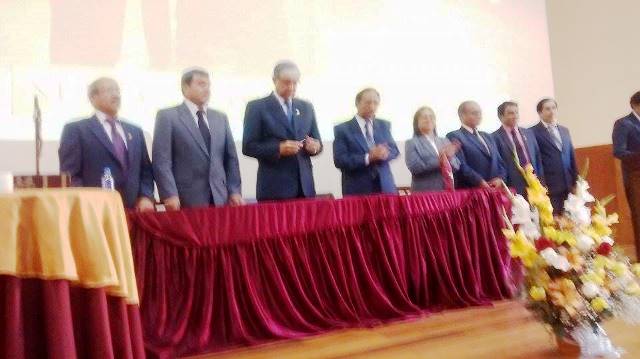 Tensión en Universidad Nacional del Santa ante ingreso de nuevas autoridades