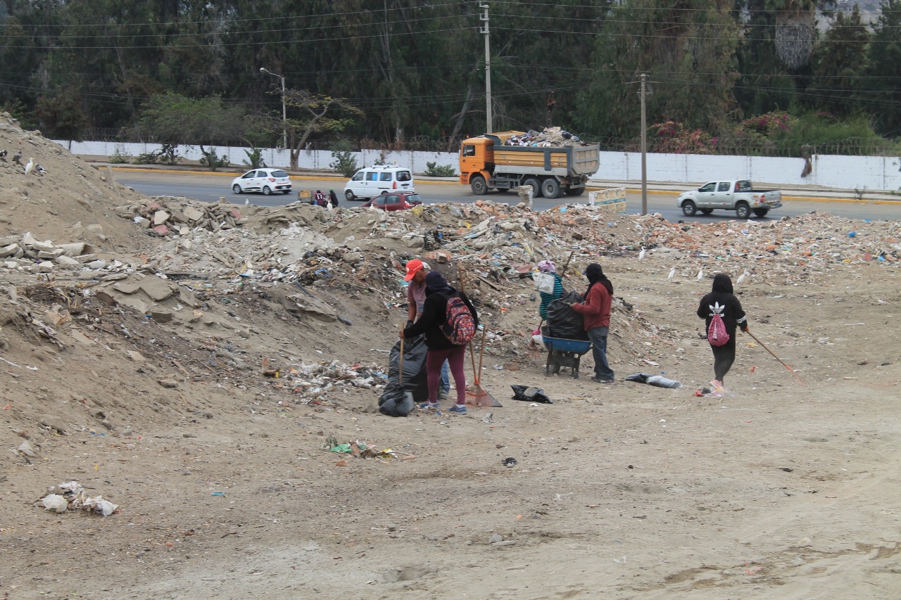Recuperan 8 puntos críticos de Chimbote para ser convertidos en áreas verdes