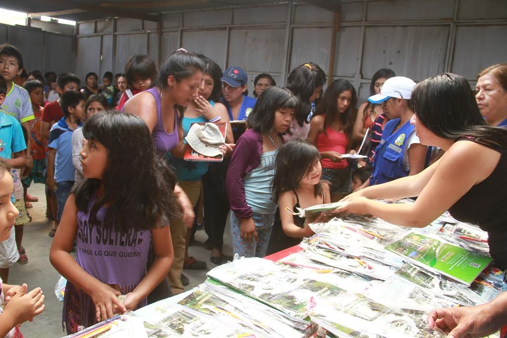 Nuevo Chimbote: paquetes con útiles escolares distribuyó la municipalidad