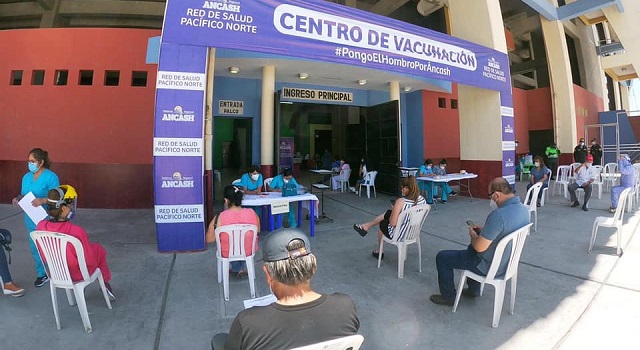 Vacunación contra el covid-19 a personas de 55 a 59 años inicia este viernes en Áncash