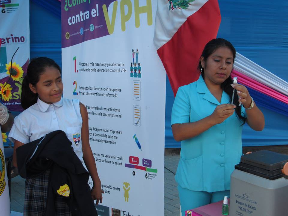 Chimbote: aún hay resistencia de padres para que sus niñas sean vacunadas contra el VPH