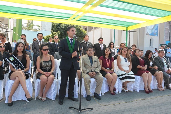 Nuevo Chimbote: alcalde Fernández considera es necesario cambio de la Constitución Política del Perú