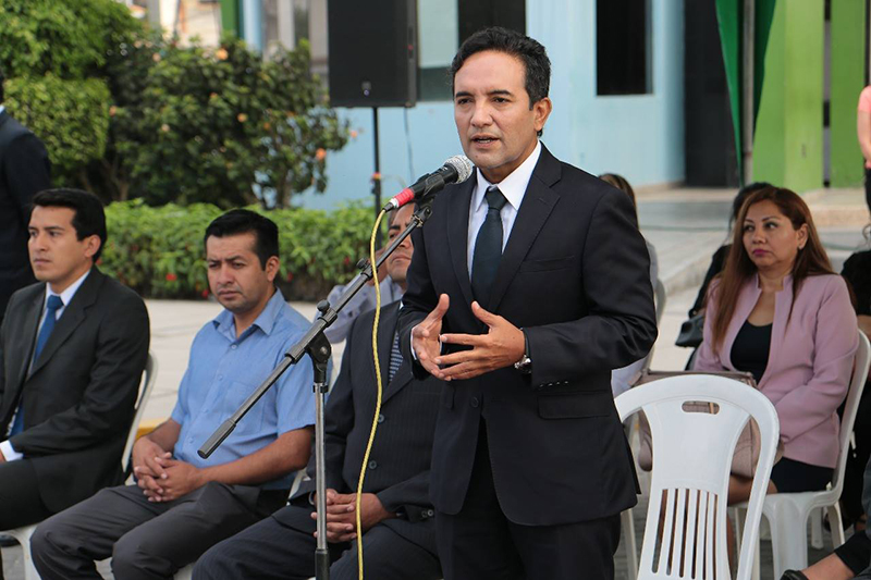 Valentín Fernández demanda pedido unificado a Vizcarra para vía de evitamiento