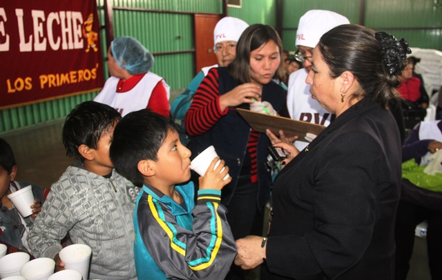  Inician proceso de licitación del Programa Vaso de Leche para el 2014