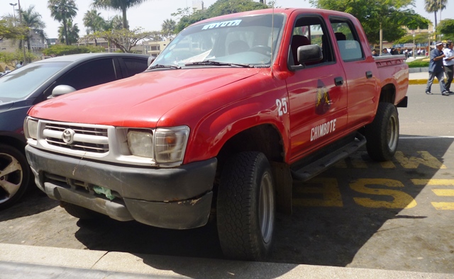 Denuncian que vehículos de la MPS circulan sin placas ni seguro